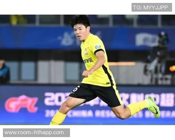 徐彬加盟狼队签长约开启英伦足球新篇章勇敢追梦展现中国力量